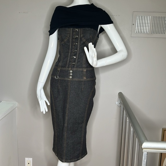 D&G Dolce & Gabbana Sz 40 US 6 Vintage Dark Denim Off the Shoulder Corset Dress - Picture 1 of 10
